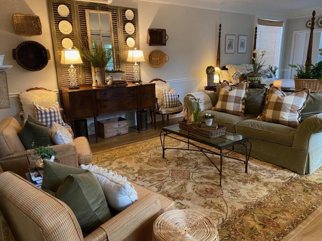 The Olive Bird Chalet In Central Gardens, Memphis Tn Exteriér fotografie